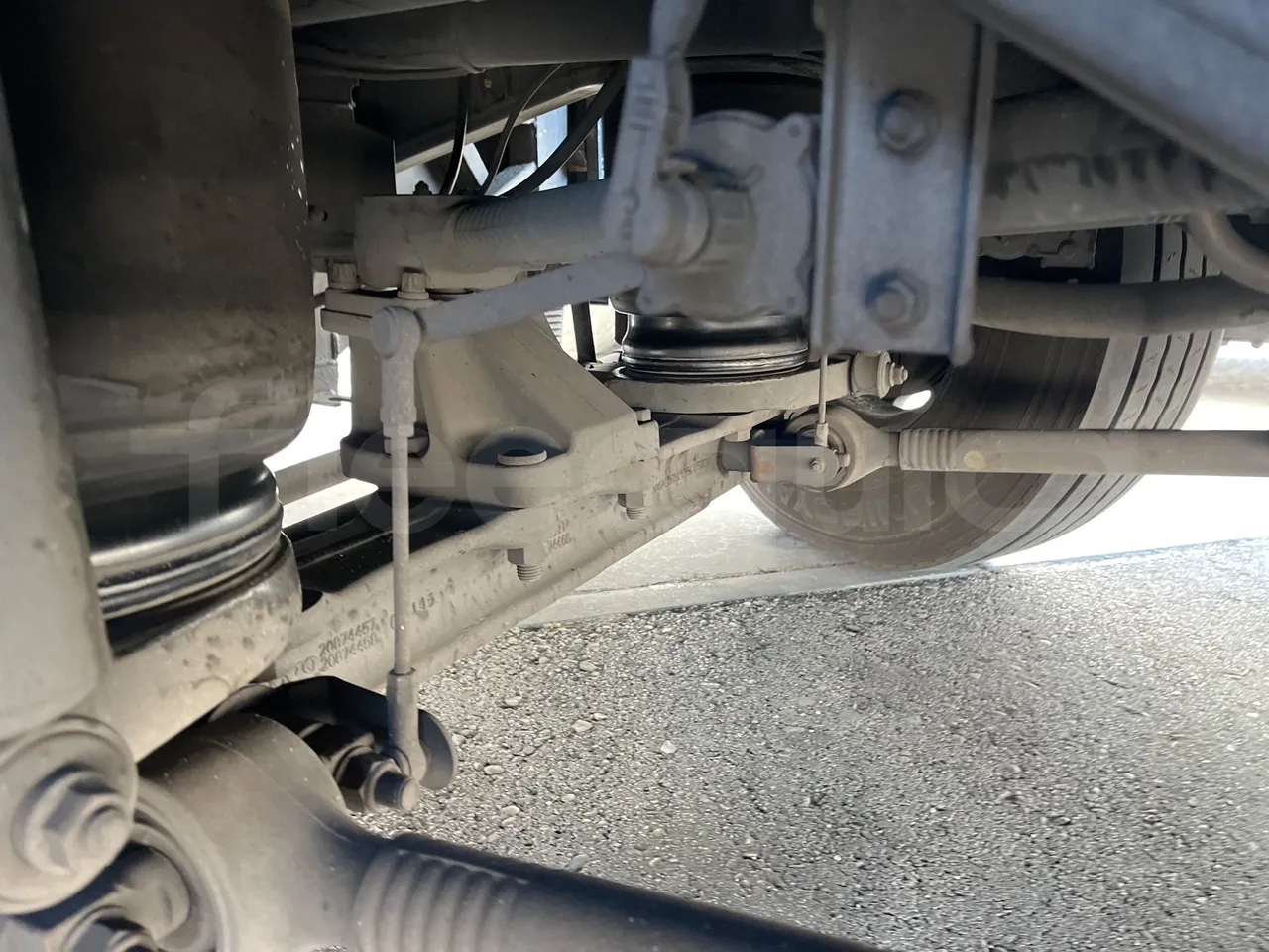 Volvo B12BER 4x2- EUR4 - 309kW -12.2m - front discs left