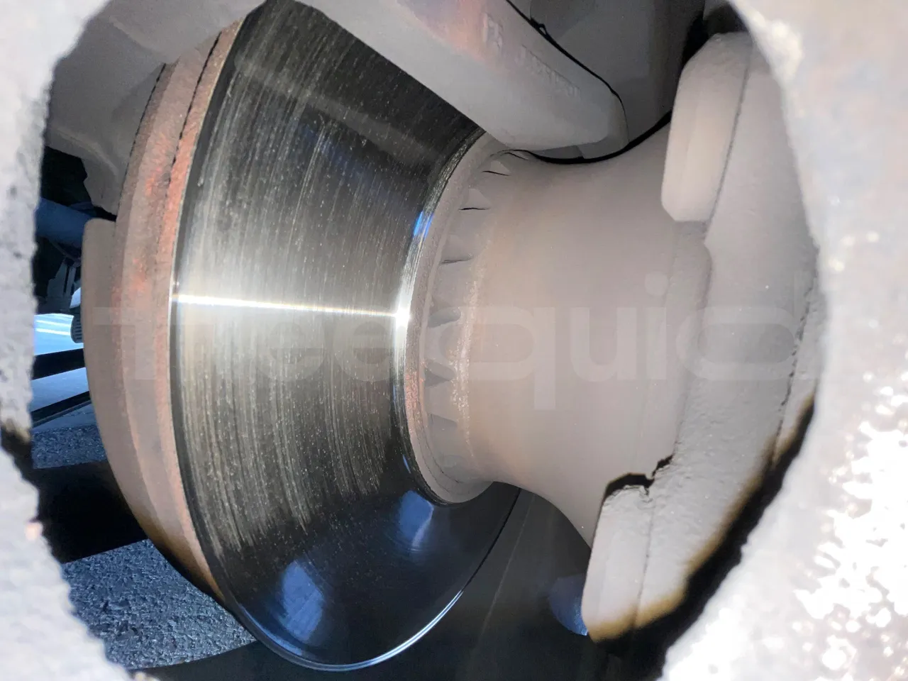 Volvo B12BER 4x2- EUR4 - 309kW -12.2m - front discs right