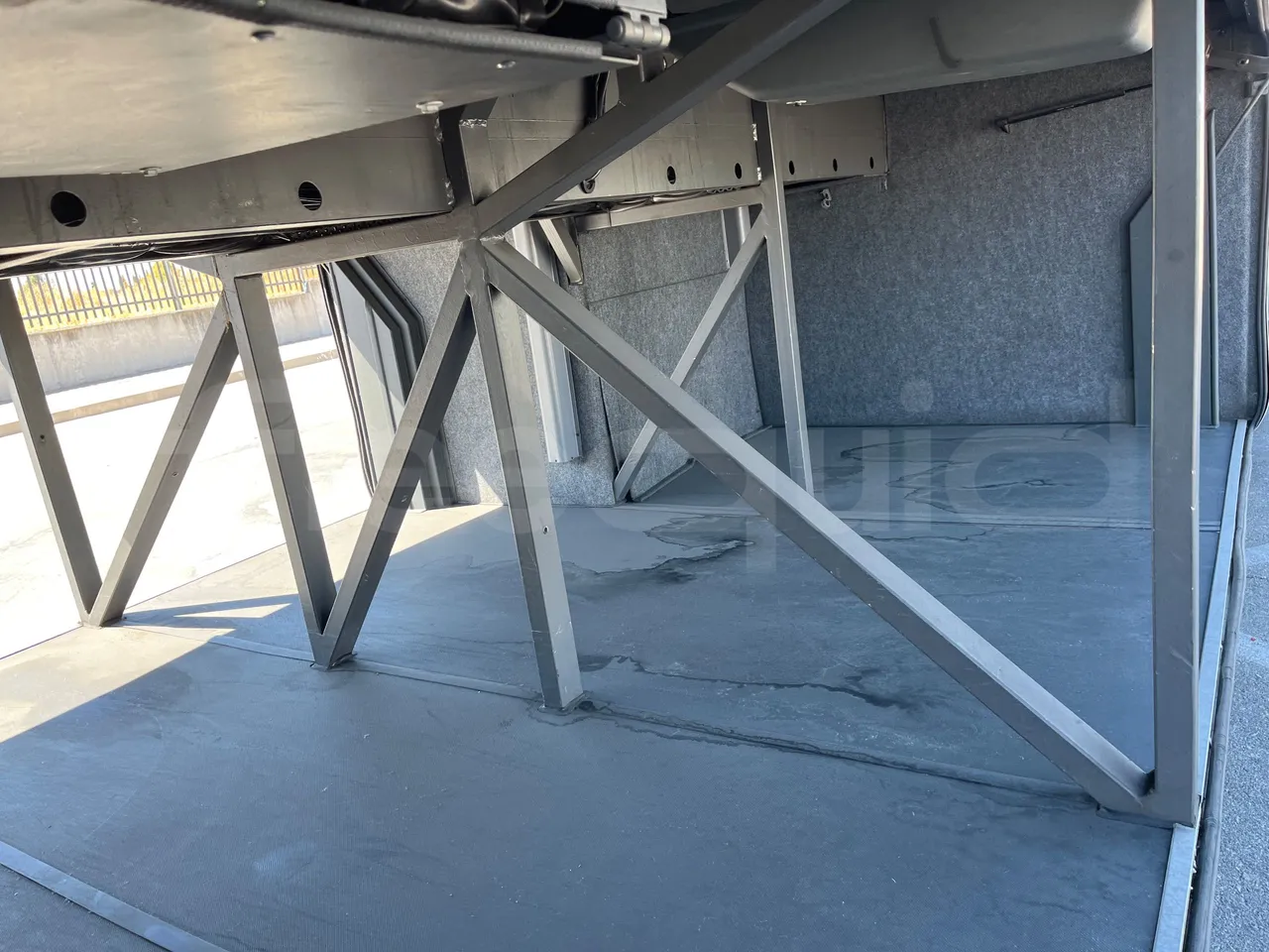 Volvo B12BER 4x2- EUR4 - 309kW -12.2m - internal frame rust check