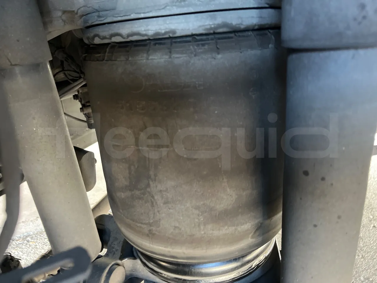 Volvo B12BER 4x2- EUR4 - 309kW -12.2m - front axle left side