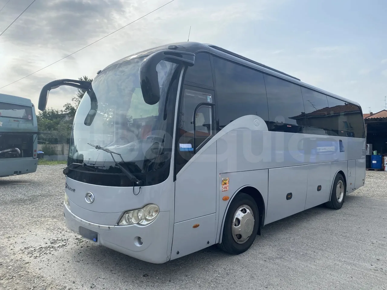 King Long XMQ6900 - 3/4 left rear side