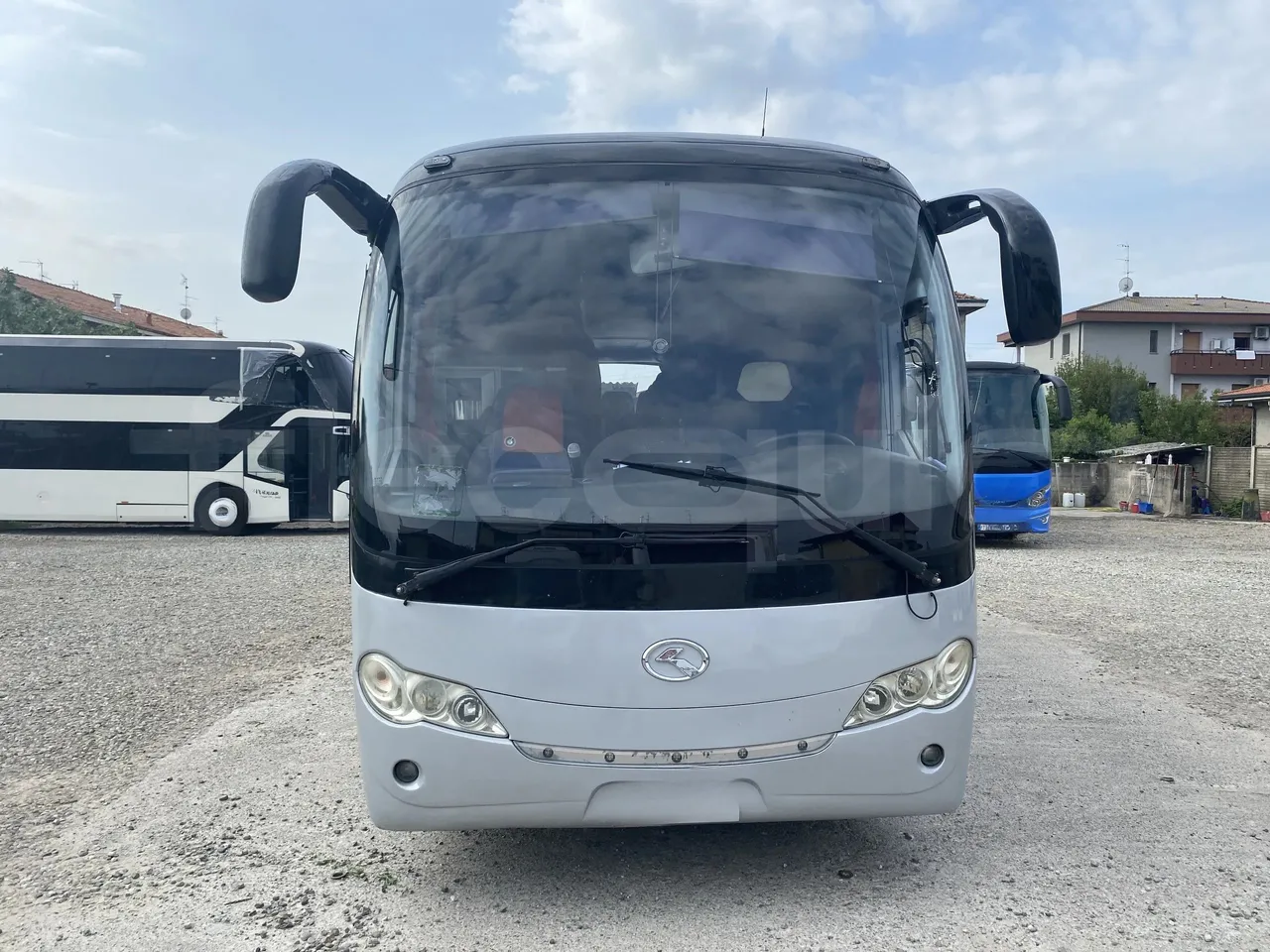 King Long XMQ6900 - front photo