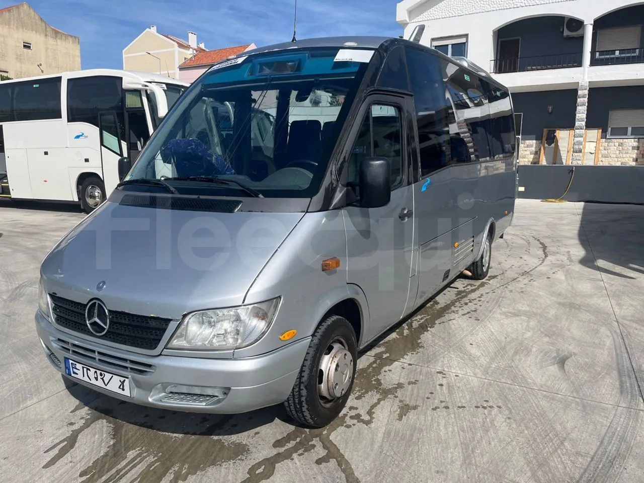 Mercedes-Benz Sprinter 416CD  - Euro3 - 115kW - 6.985mt - 3/4 front left