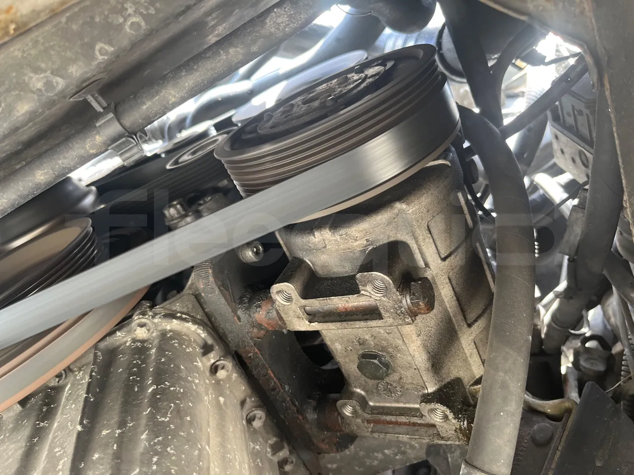 Mercedes-Benz Sprinter 416CD  - Euro3 - 115kW - 6.985mt - air conditioning compressor