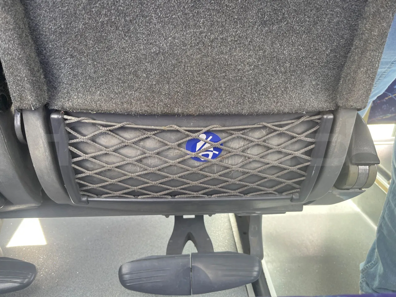 Mercedes-Benz Sprinter 416CD  - Euro3 - 115kW - 6.985mt - mesh detail photo