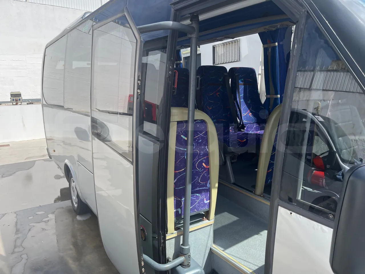 Mercedes-Benz Sprinter 416CD  - Euro3 - 115kW - 6.985mt - door mechanism photo