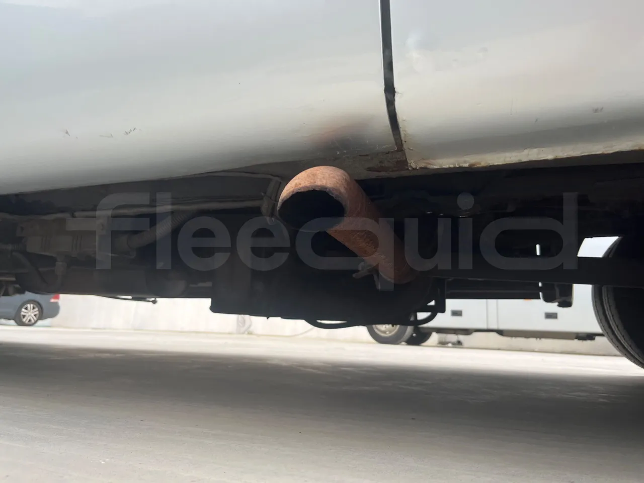 Mercedes-Benz Sprinter 416CD  - Euro3 - 115kW - 6.985mt - exhaust photo