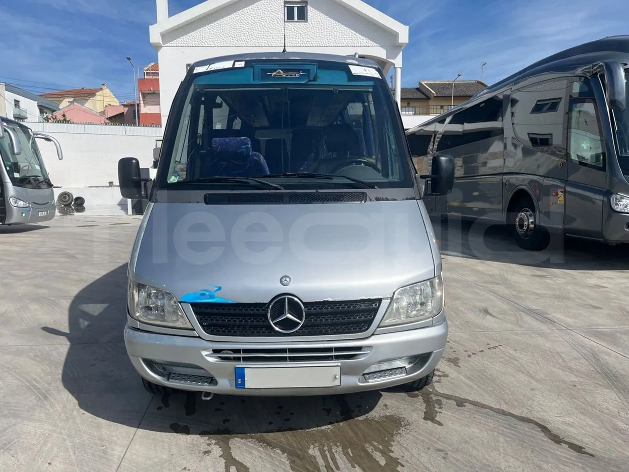 Mercedes-Benz Sprinter 416CD  - Euro3 - 115kW - 6.985mt - front photo