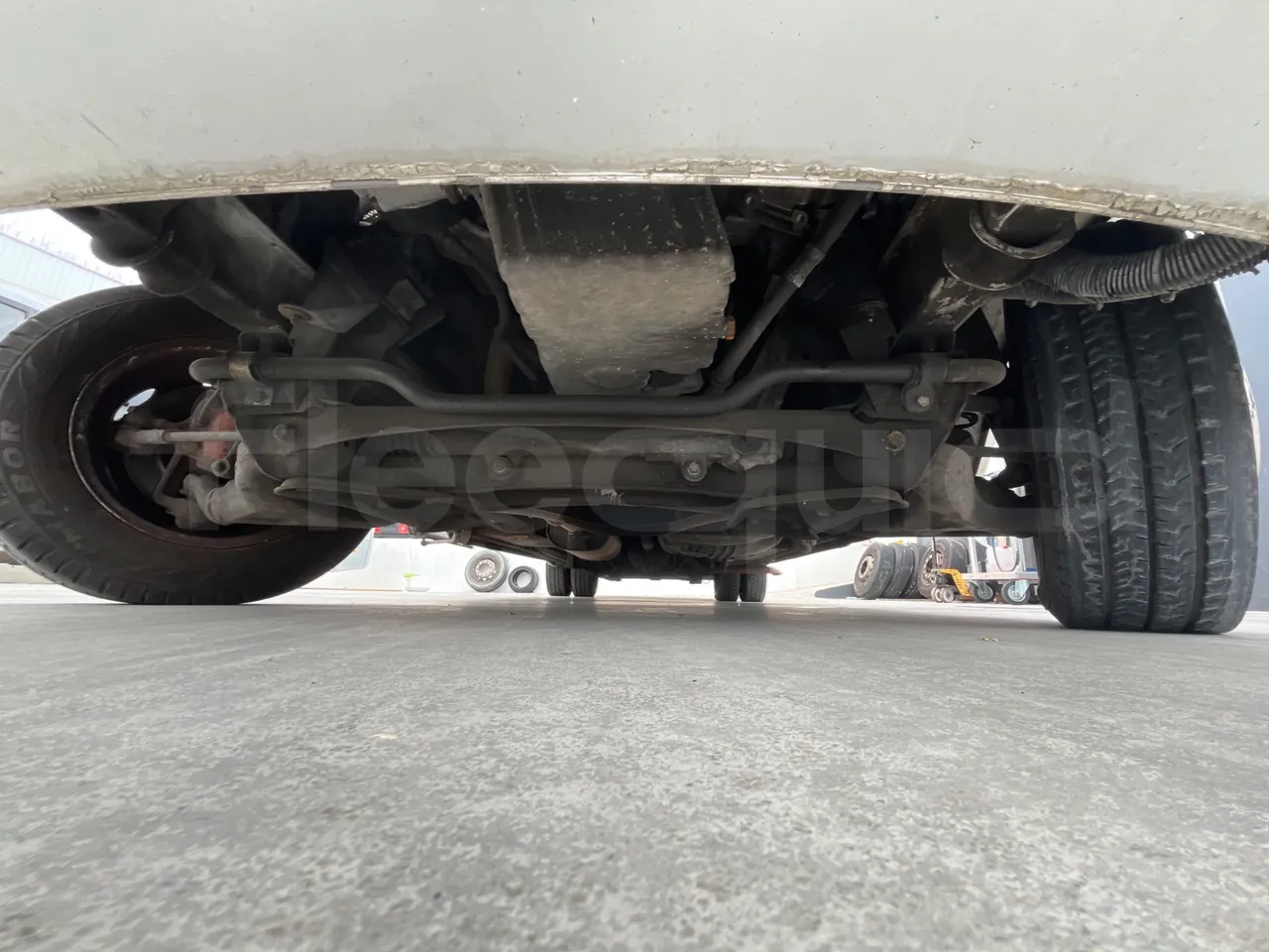 Mercedes-Benz Sprinter 416CD  - Euro3 - 115kW - 6.985mt - front undercarriage from front