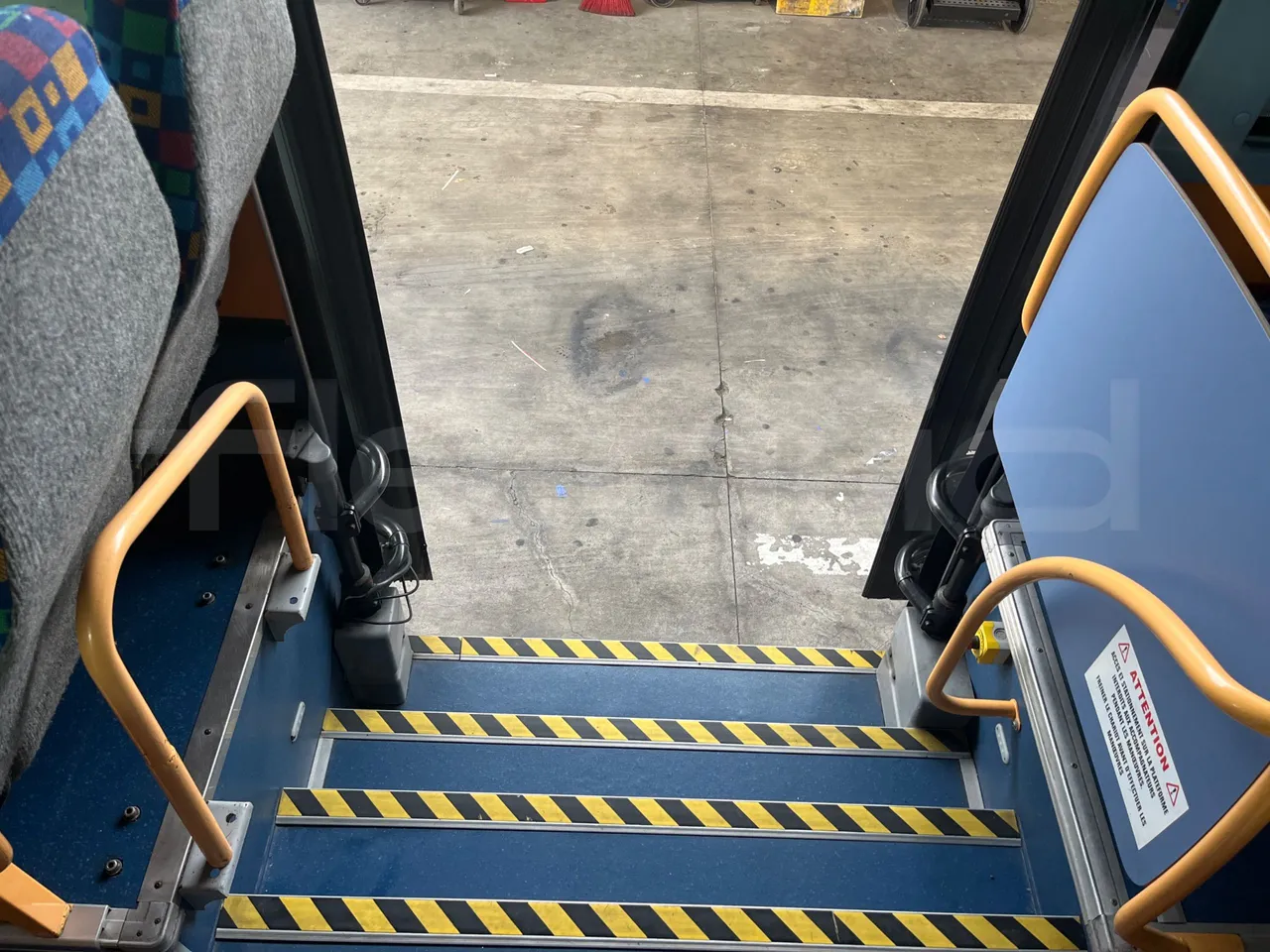 Iveco Recreo SFR160 - Euro5 - 243 kW - 12.760 mt - coffee machine accessories