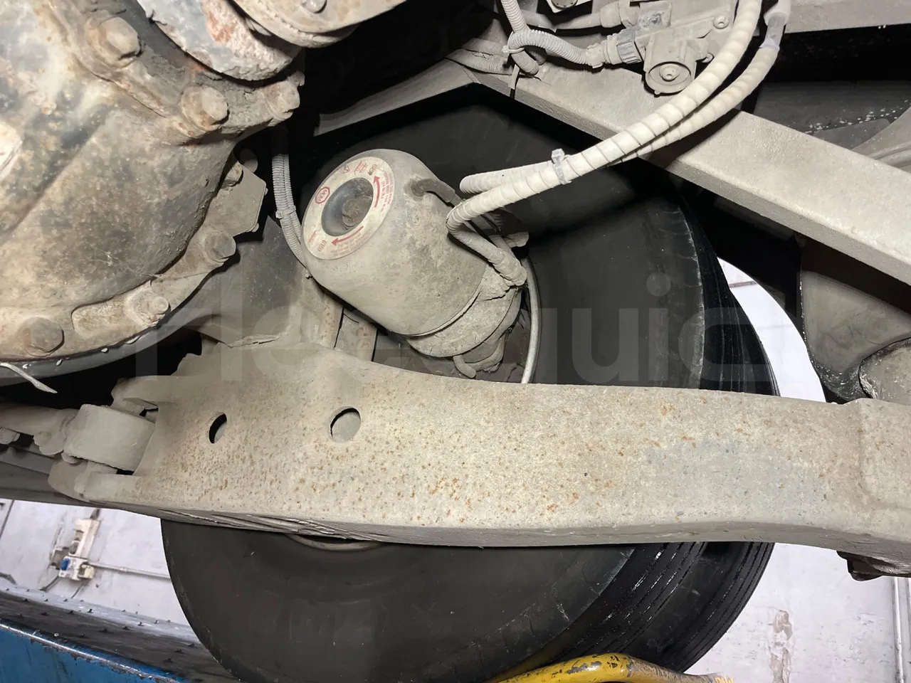 Iveco Recreo SFR160 - Euro5 - 243 kW - 12.760 mt - axle 2 discs left