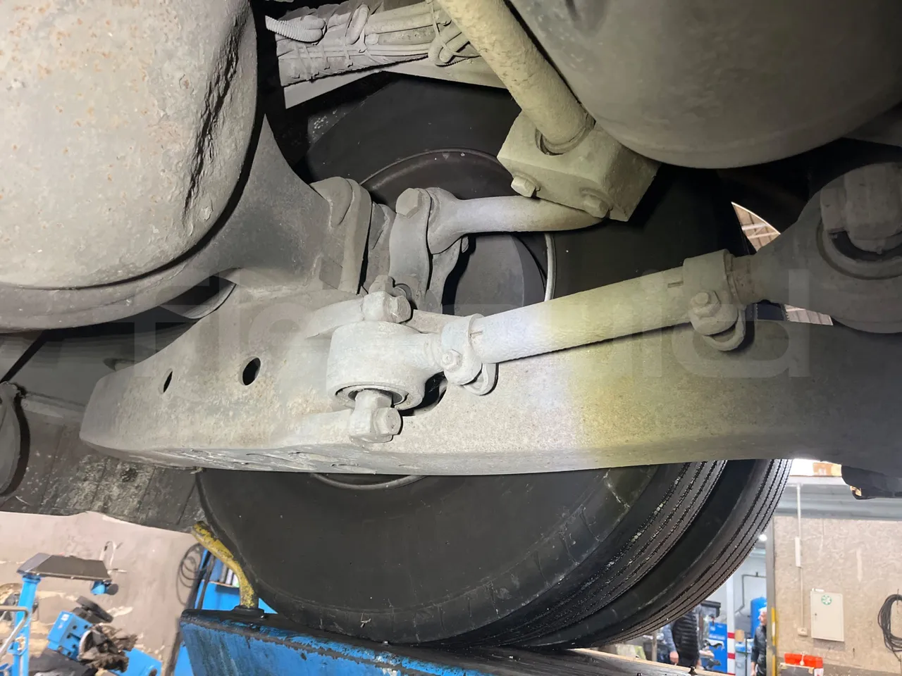 Iveco Recreo SFR160 - Euro5 - 243 kW - 12.760 mt - axle 2 discs right