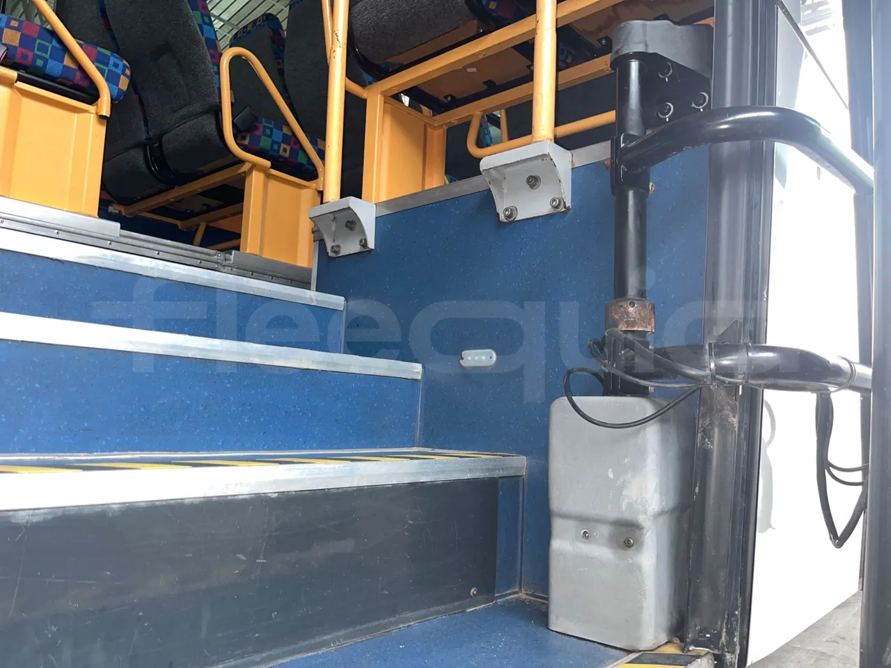 Iveco Recreo SFR160 - Euro5 - 243 kW - 12.760 mt - door mechanism photo