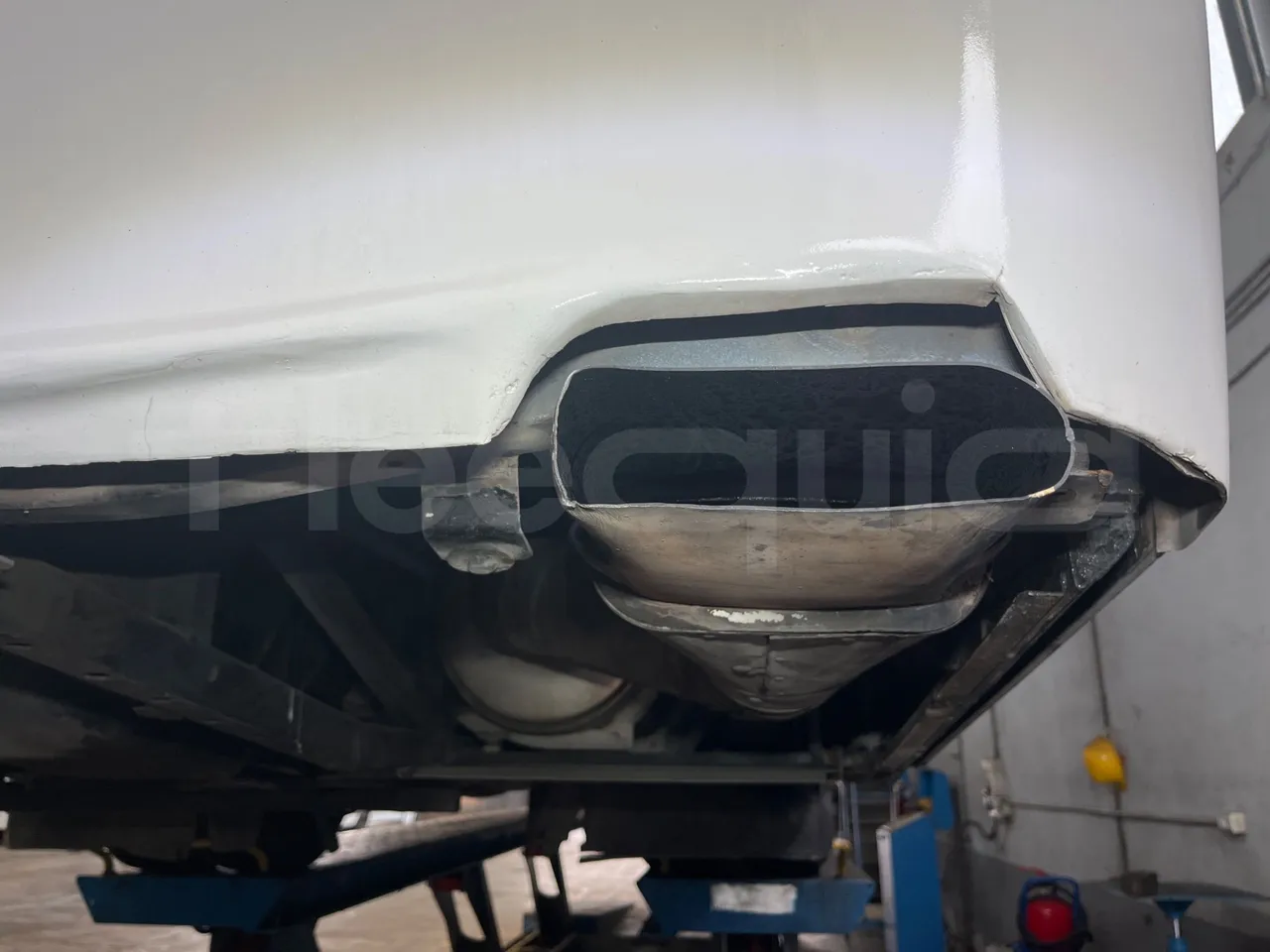 Iveco Recreo SFR160 - Euro5 - 243 kW - 12.760 mt - exhaust photo