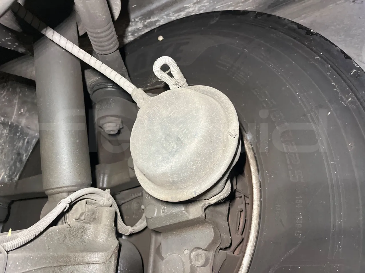 Iveco Recreo SFR160 - Euro5 - 243 kW - 12.760 mt - front brake calipers right