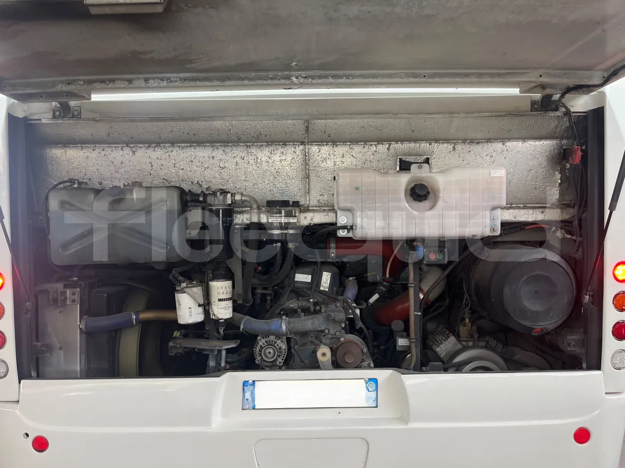 Iveco Recreo SFR160 - Euro5 - 243 kW - 12.760 mt - rear hatch open
