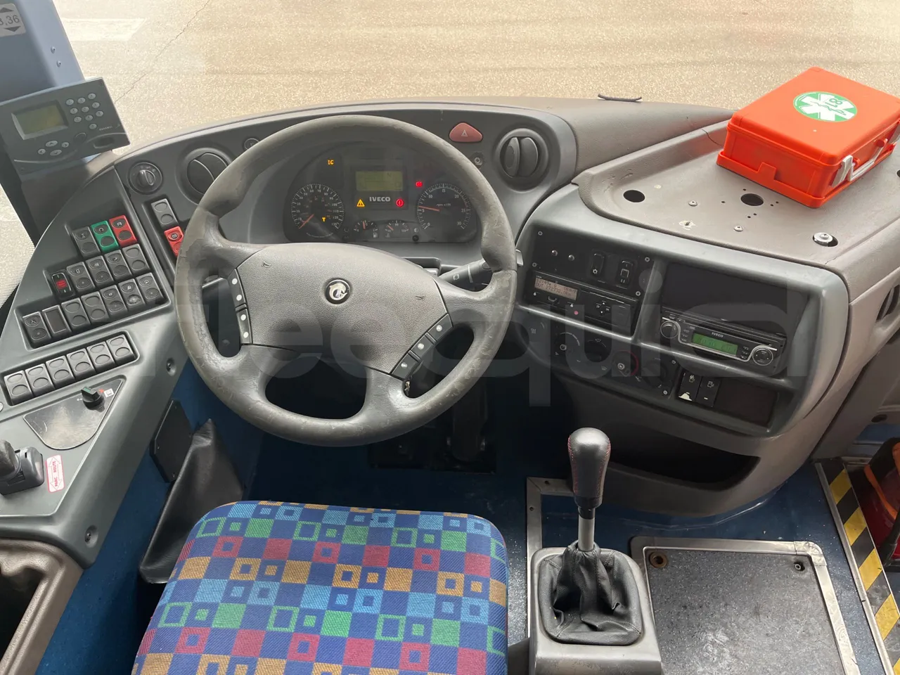 Iveco Recreo SFR160 - Euro5 - 243 kW - 12.760 mt - steering wheel photo