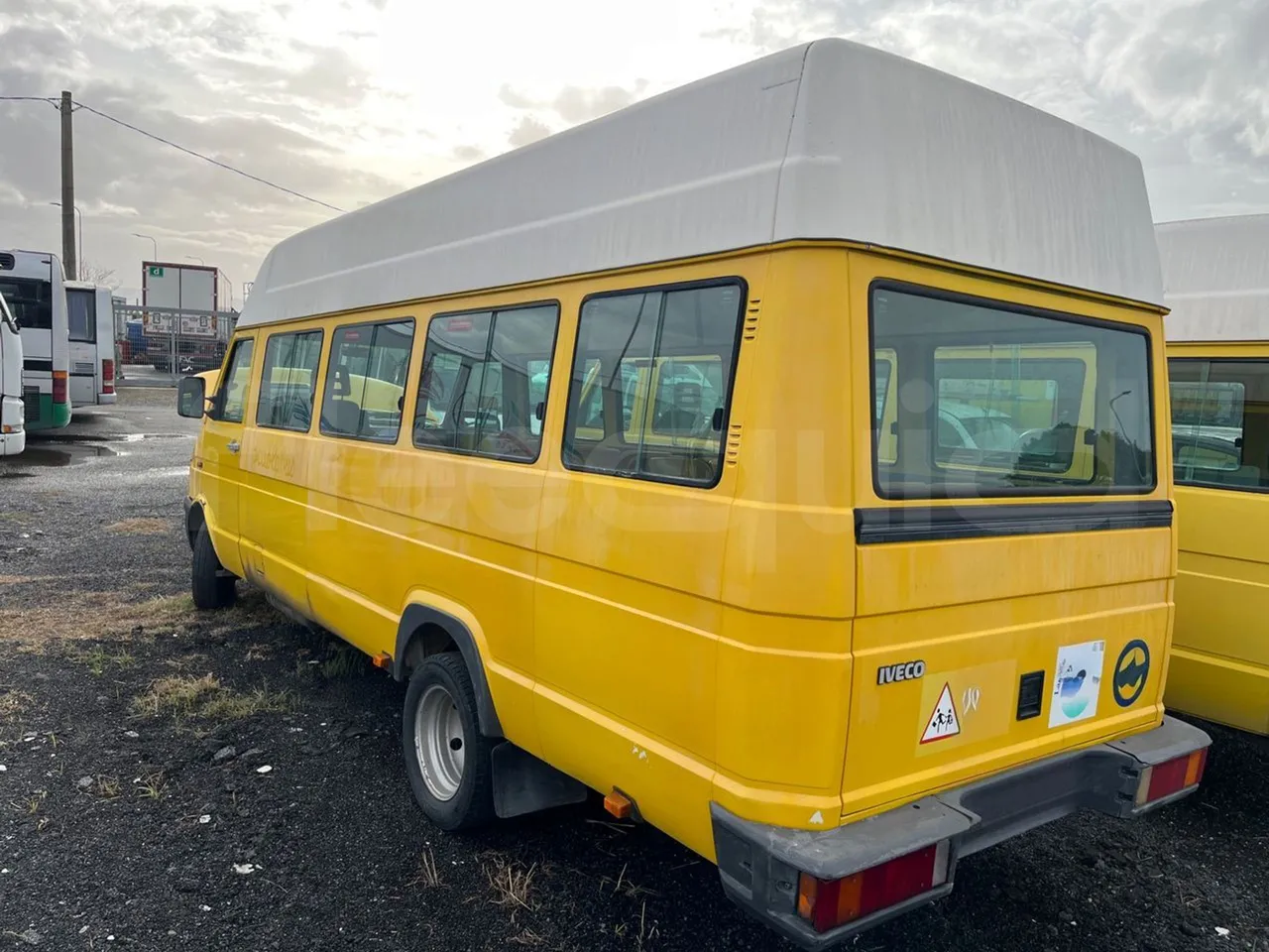 Iveco Turbo Daily A45E10 - Euro2 - 76kW - 6.860mt - 3/4 left rear side
