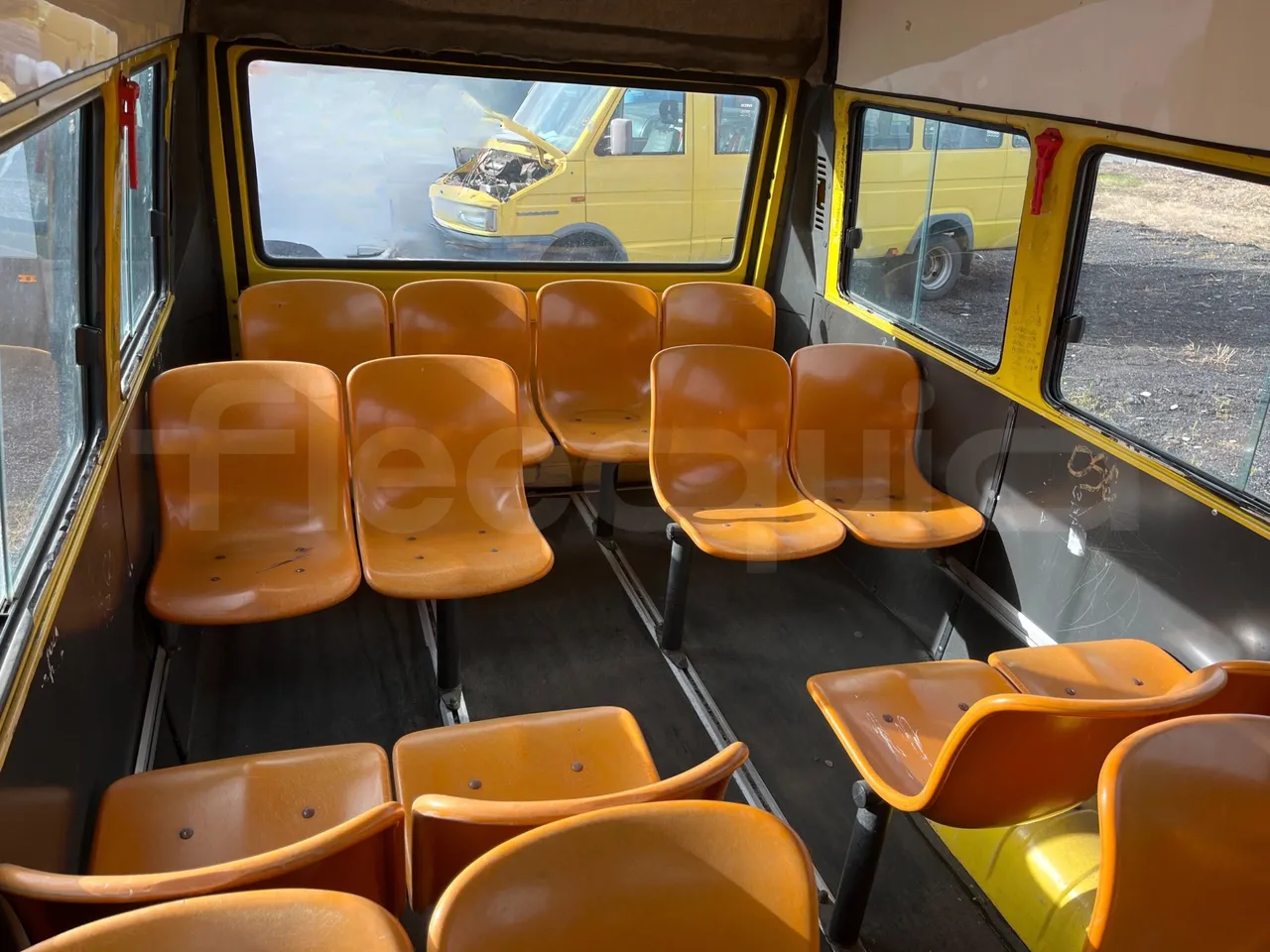 Iveco Turbo Daily A45E10 - Euro2 - 76kW - 6.860mt - single seat detail