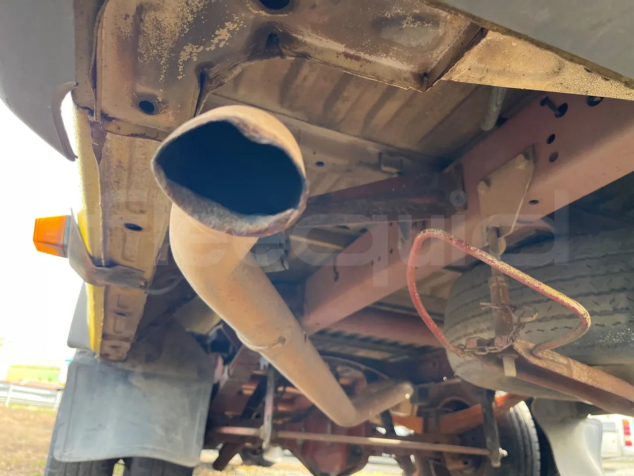 Iveco Turbo Daily A45E10 - Euro2 - 76kW - 6.860mt - exhaust photo