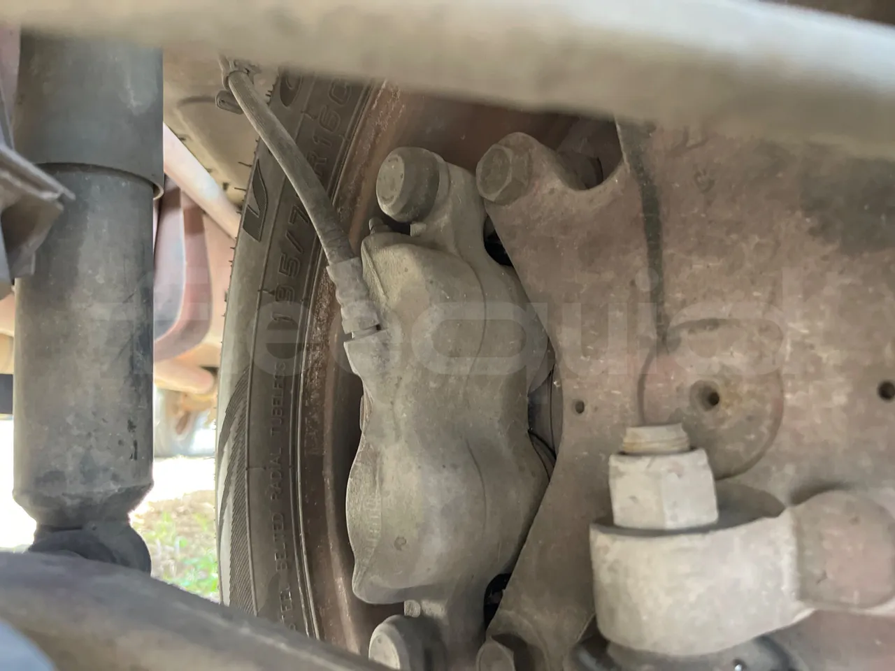 Iveco Turbo Daily A45E10 - Euro2 - 76kW - 6.860mt - front brake calipers right