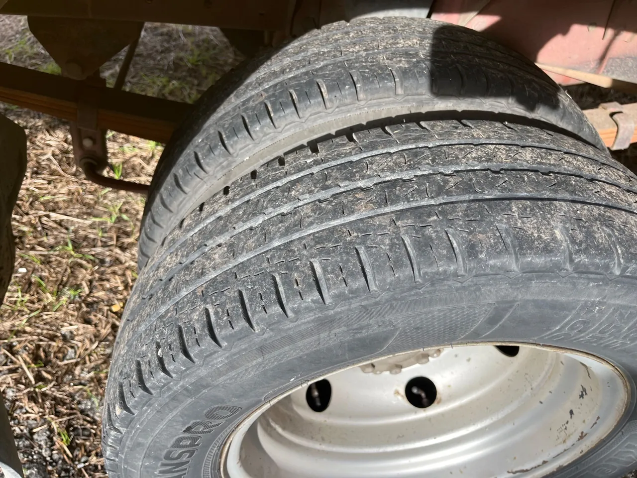 Iveco Turbo Daily A45E10 - Euro2 - 76kW - 6.860mt - tread condition front tires left