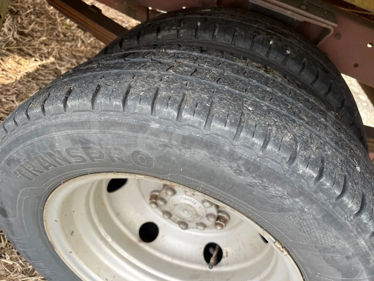 Iveco Turbo Daily A45E10 - Euro2 - 76kW - 6.860mt - tread condition second axle tires right