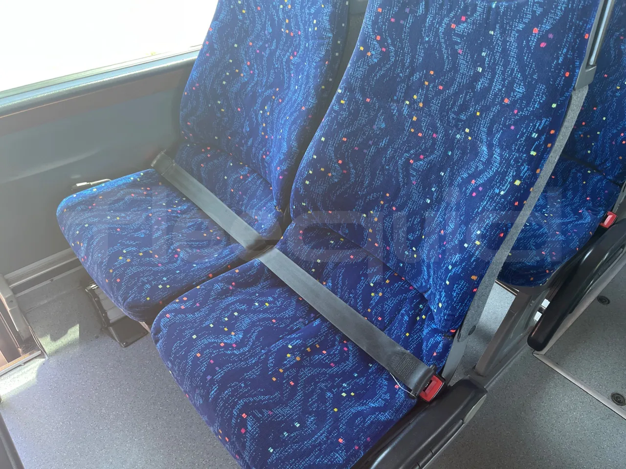 Volvo B12 B - 2008 - Euro4 - 309kW - 12.200mt - central seat safety belt