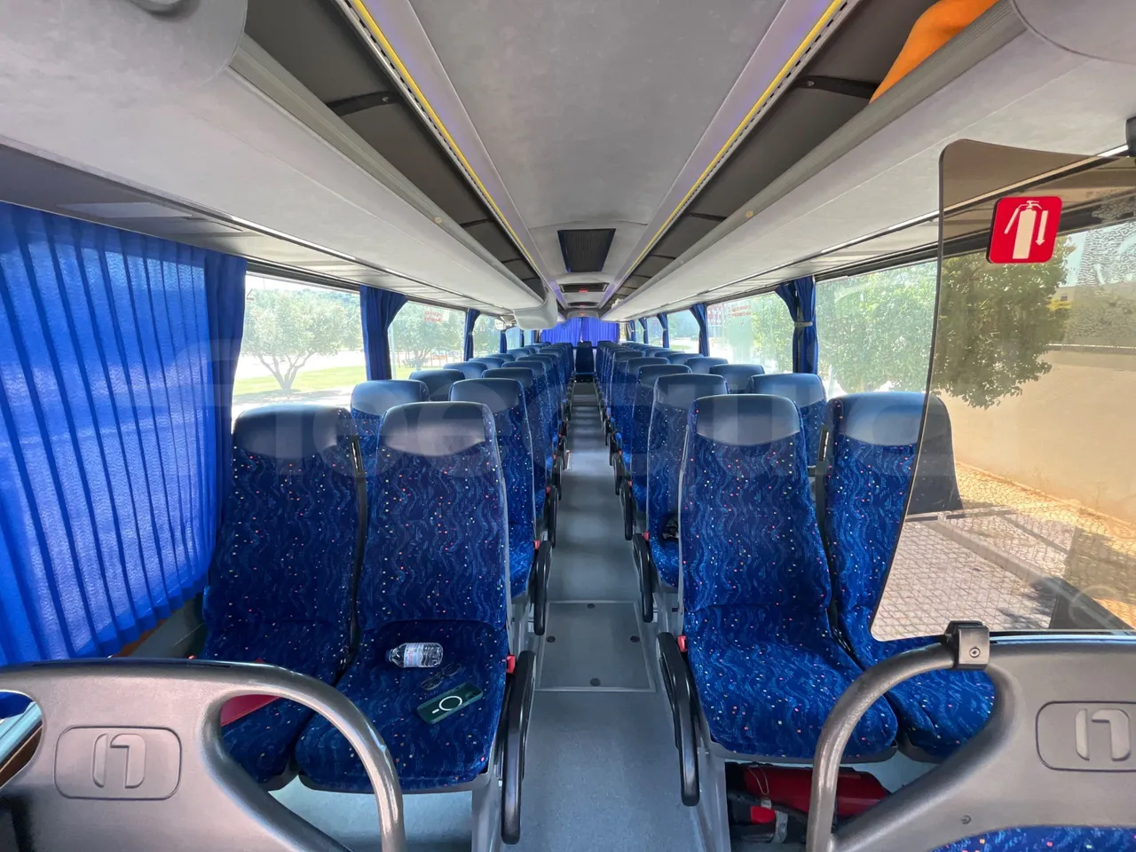 Volvo B12 B - 2008 - Euro4 - 309kW - 12.200mt - handrails photo