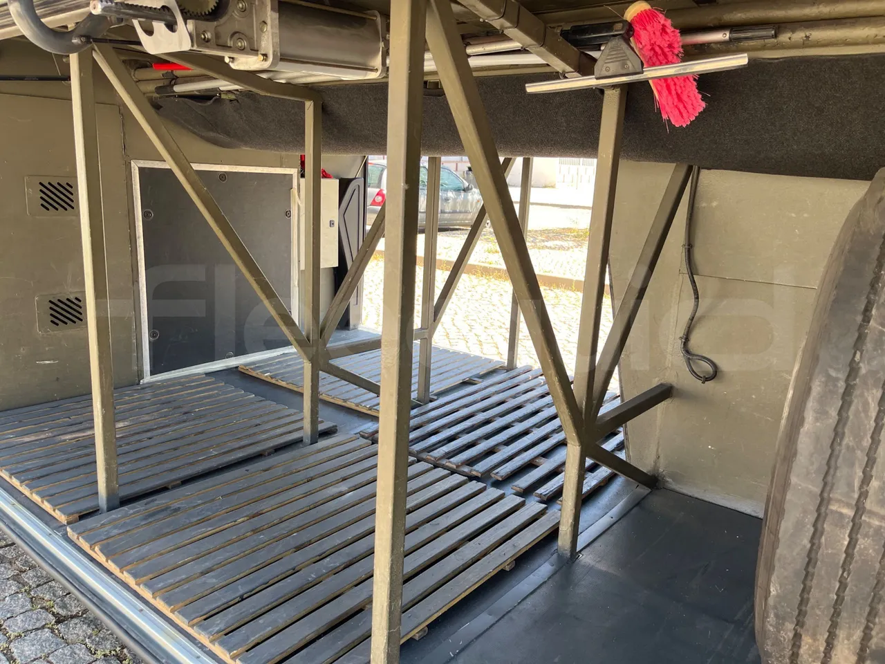 Volvo B12 B - 2008 - Euro4 - 309kW - 12.200mt - internal frame rust check