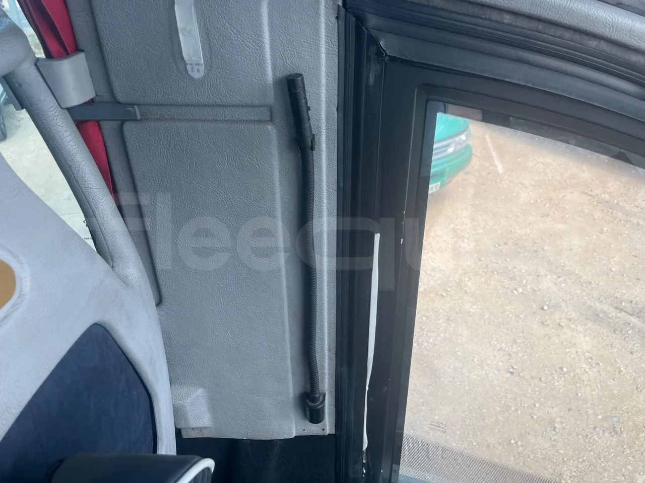 Volvo Eurostar E B12 4X2 12A/ Euro 2 - 309 Kw - 12 Mt - hostes microphone accessories photo