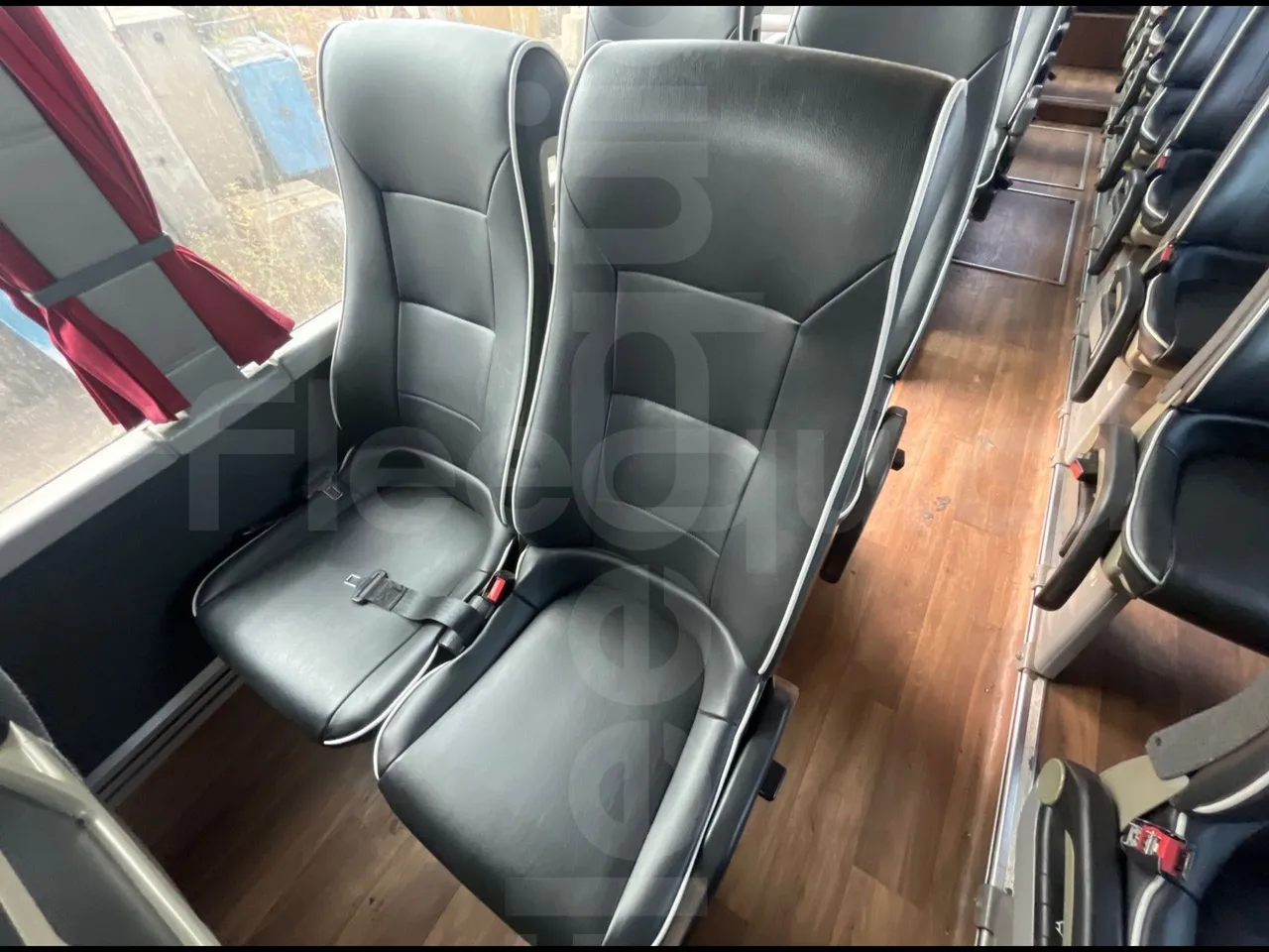Volvo Eurostar E B12 4X2 12A/ Euro 2 - 309 Kw - 12 Mt - single seat detail