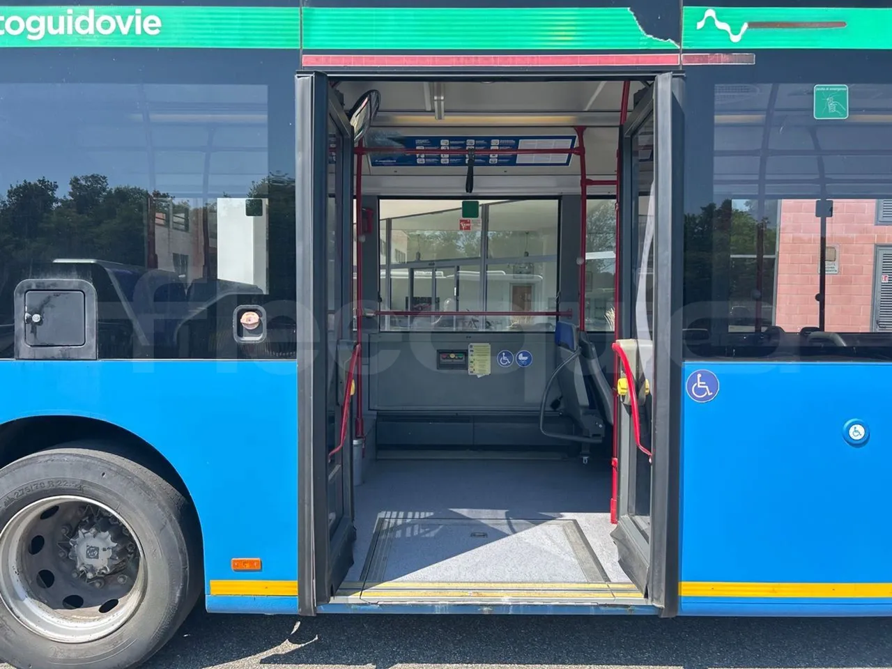 Mercedes-Benz Citaro G O530/Euro 4 - 260 Kw - 17,940 Mt - front door 2 open