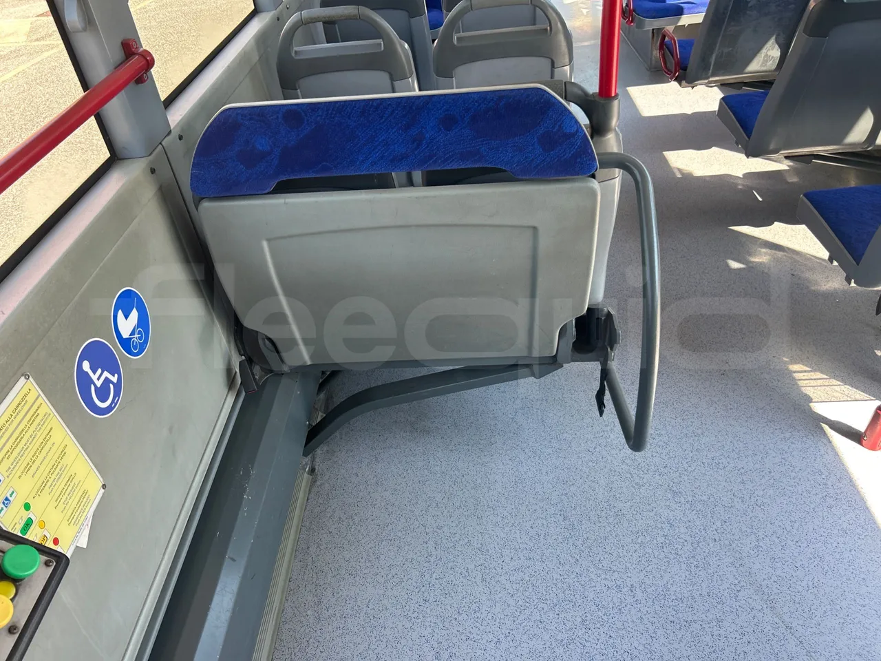 Mercedes-Benz Citaro G O530/Euro 4 - 260 Kw - 17,940 Mt - folding seat photo