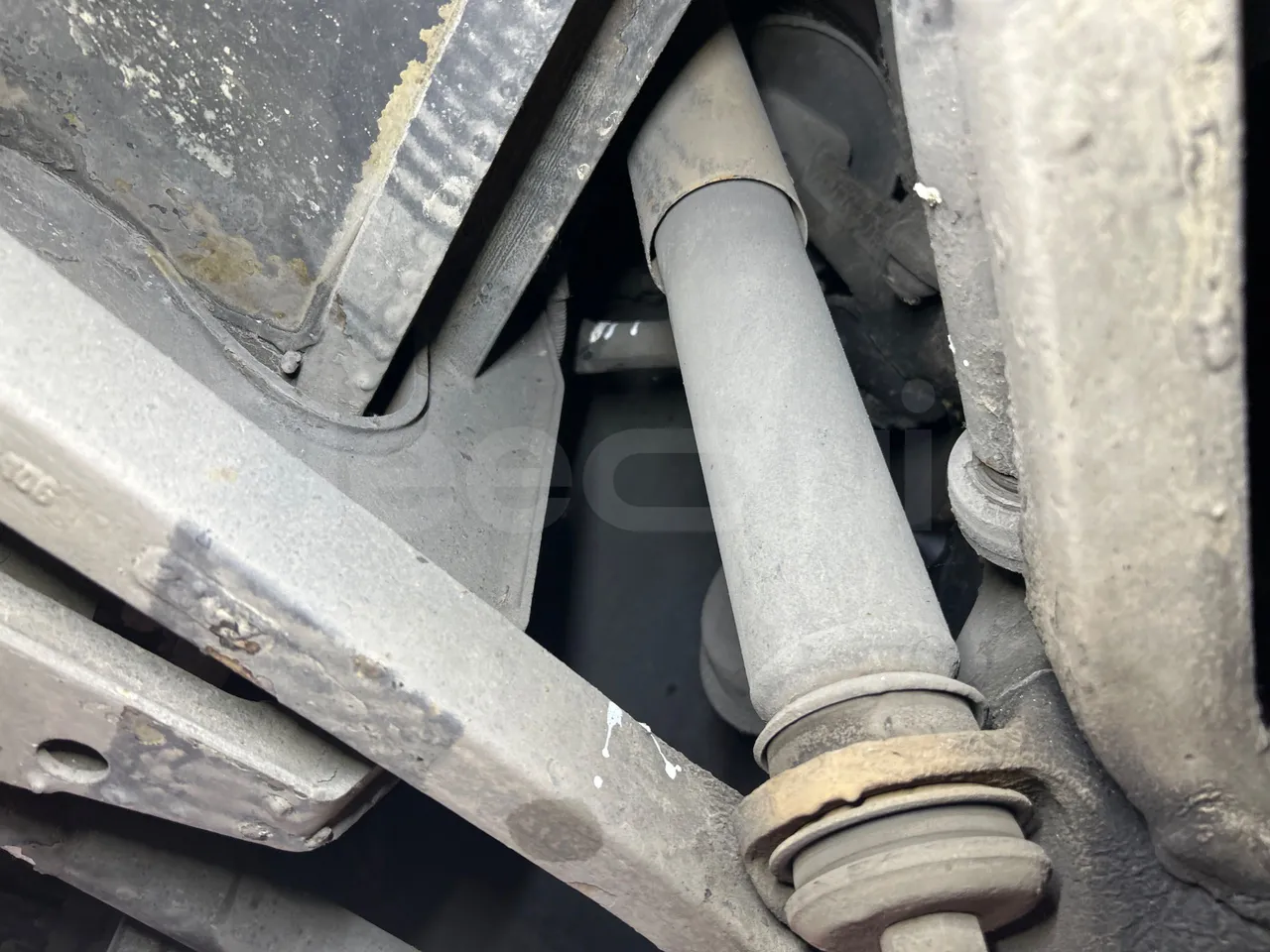 Mercedes-Benz Citaro G O530/Euro 4 - 260 Kw - 17,940 Mt - front shock absorbers right