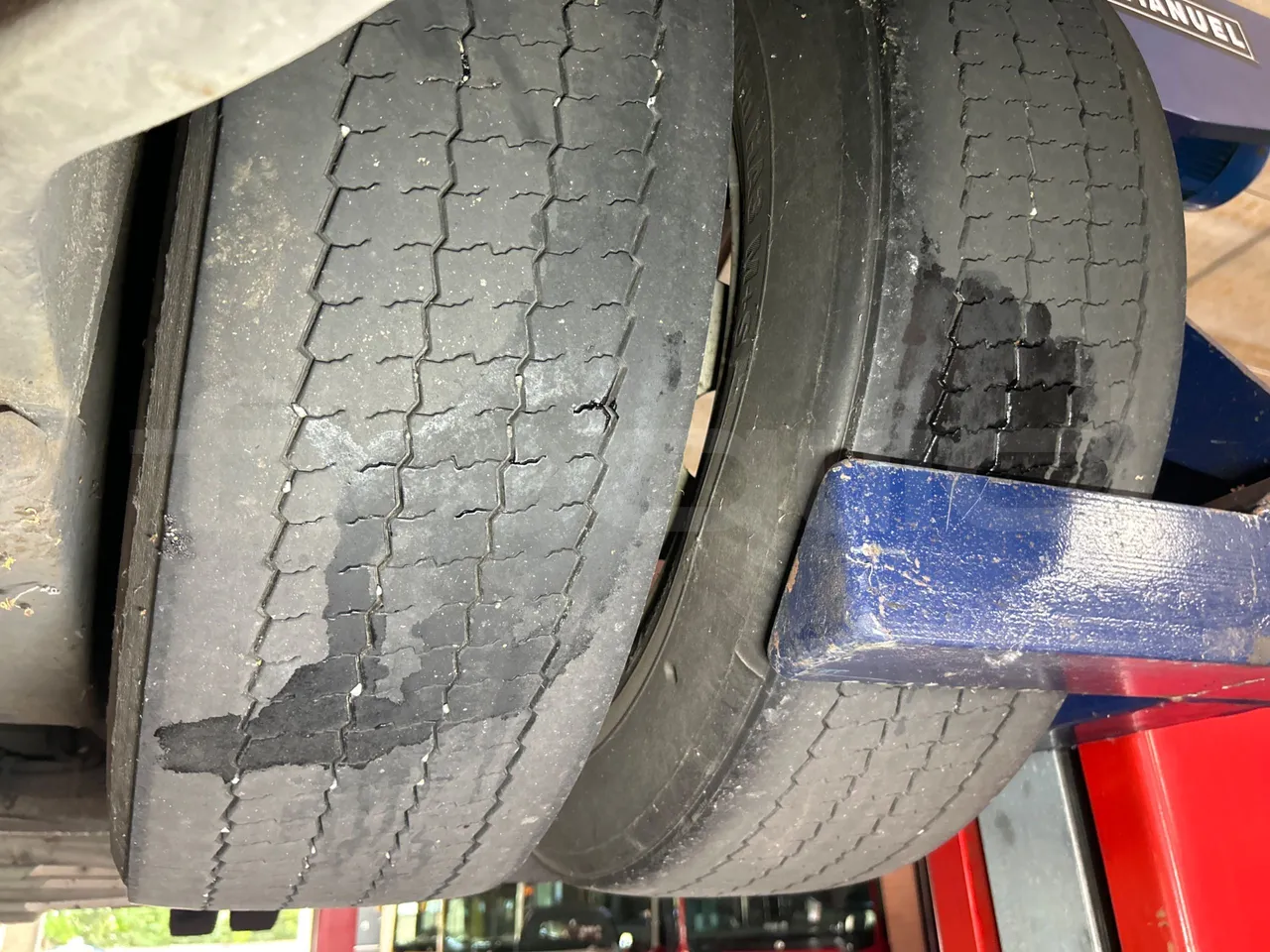 Mercedes-Benz Citaro G O530/Euro 4 - 260 Kw - 17,940 Mt - tread condition second axle tires left
