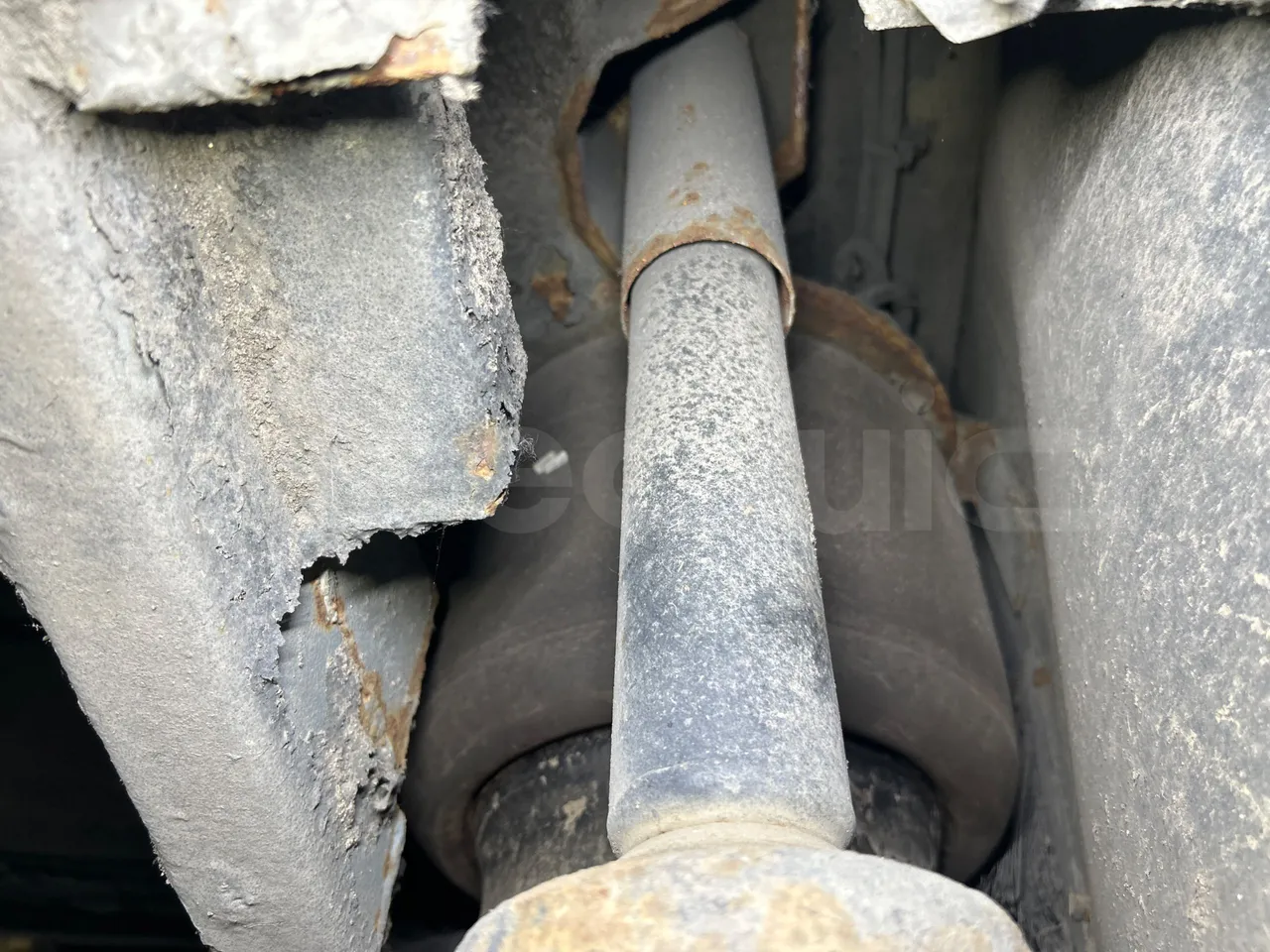 Mercedes-Benz Citaro G O530/Euro 4 - 260 Kw - 17,940 Mt - axel 3 shock absorbers 2 right