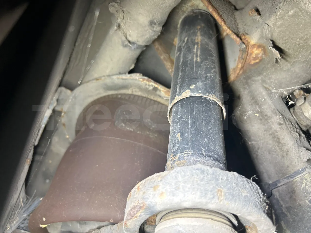 Mercedes-Benz Citaro G O530/Euro 4 - 260 Kw - 17,940 Mt - axle 2 shock absorbers 2 left