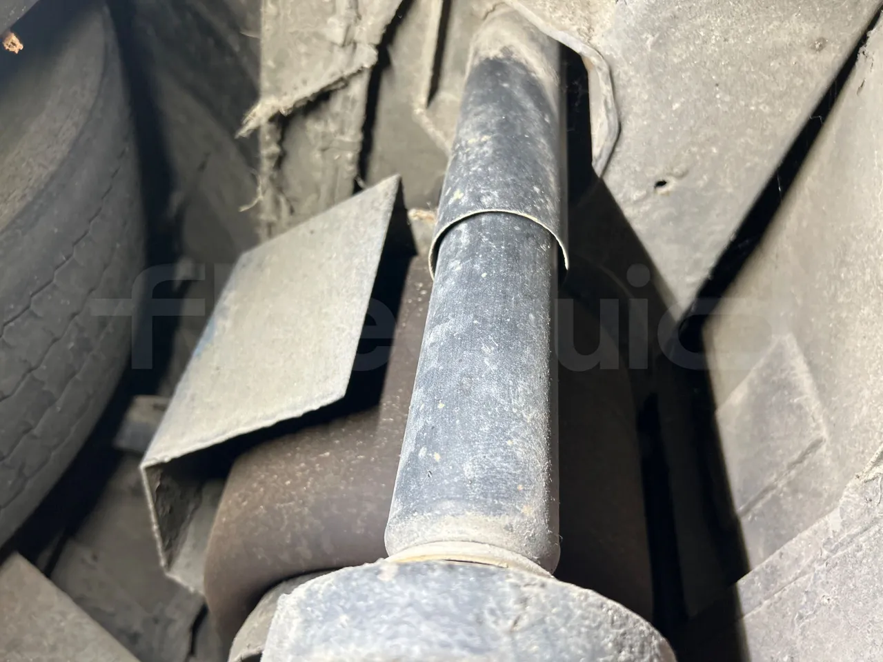 Mercedes-Benz Citaro G O530/Euro 4 - 260 Kw - 17,940 Mt - axle 2 shock absorbers 1 right