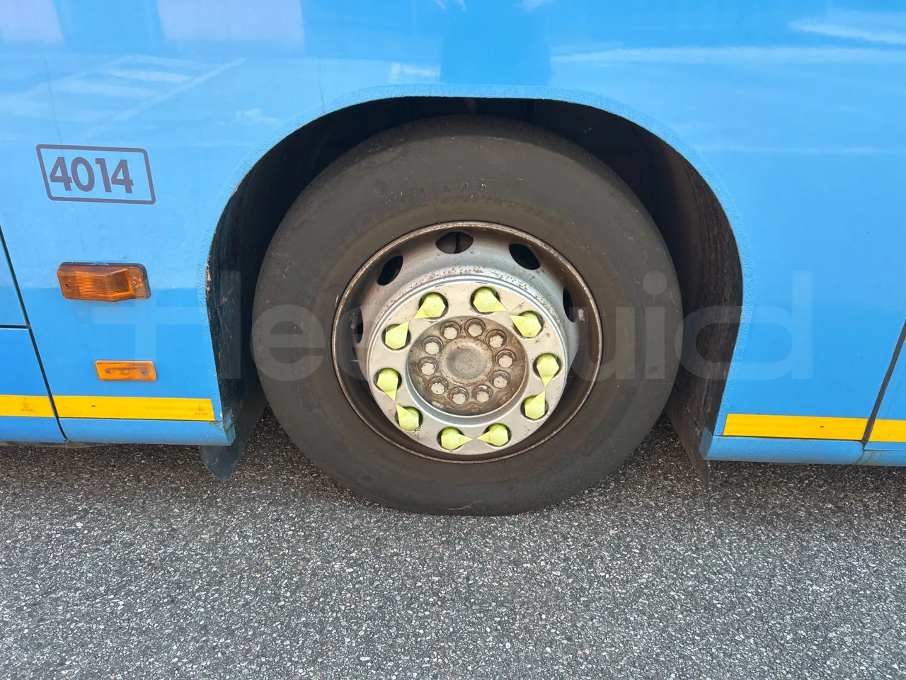 Mercedes-Benz Citaro G O530/Euro 4 - 260 Kw - 17,940 Mt - front left tire measurements