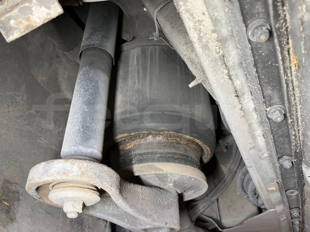 Mercedes-Benz O 530 G- 3P - Euro5 - 260kW - 17.940mt - axel 2 air springs 2 left