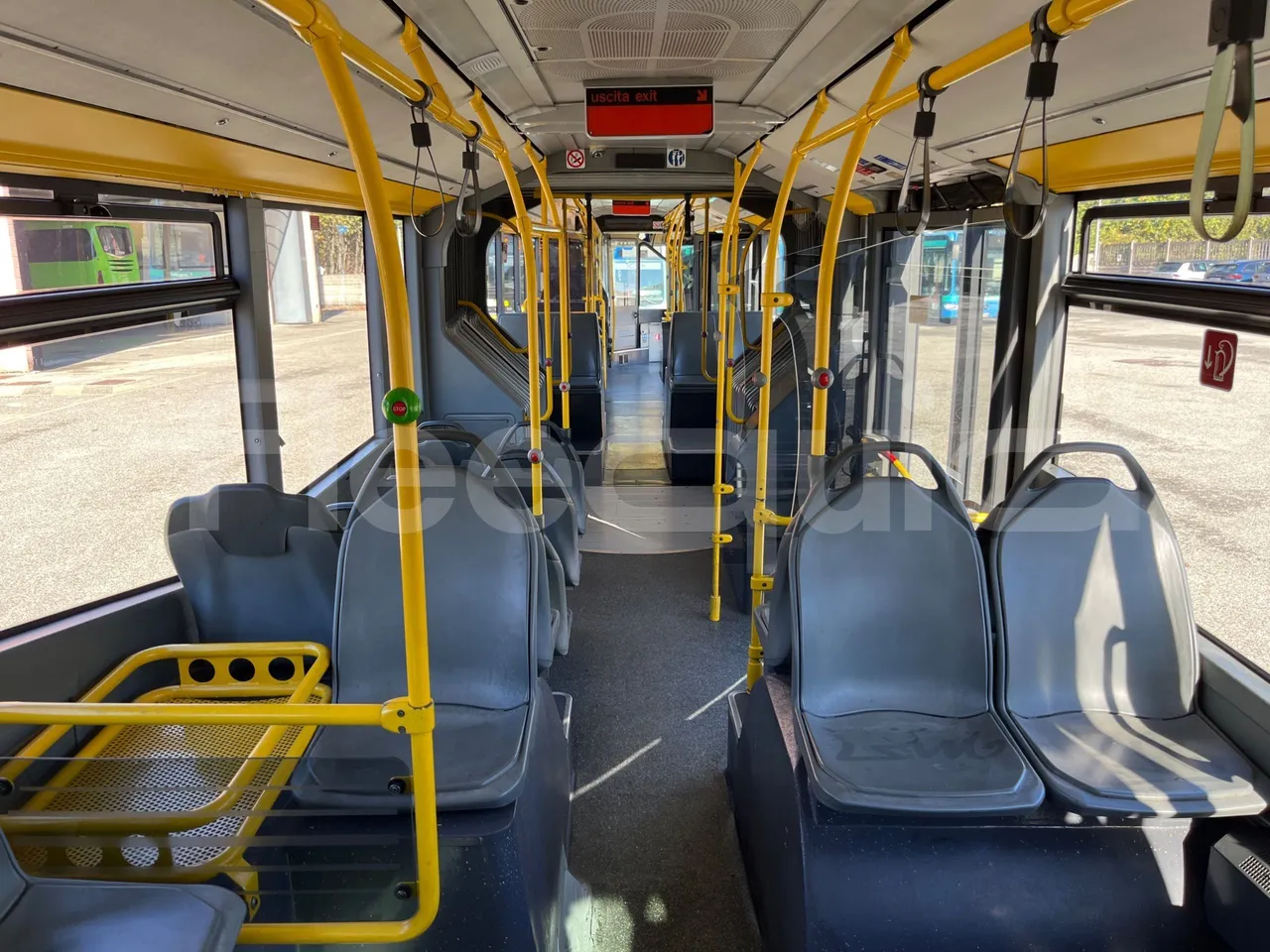 Mercedes-Benz O 530 G- 3P - Euro5 - 260kW - 17.940mt - forward view all seats last row height