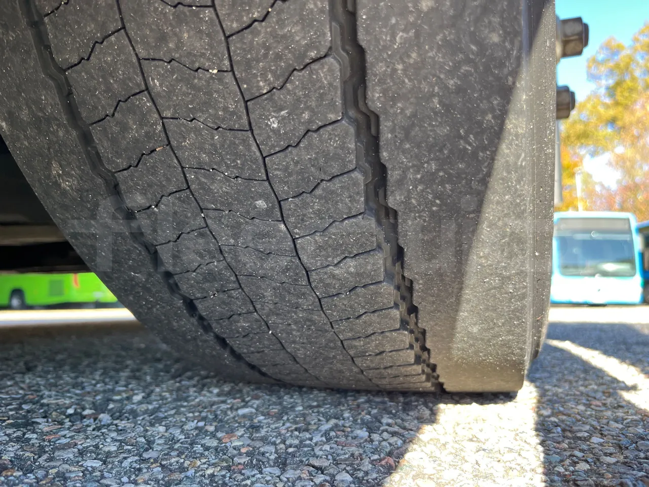 Mercedes-Benz O 530 G- 3P - Euro5 - 260kW - 17.940mt - tread condition front tires right