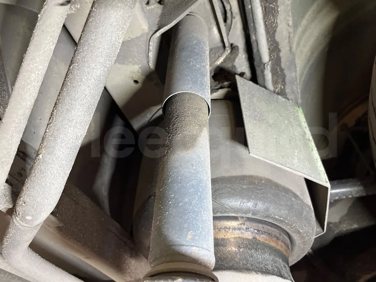 Mercedes-Benz O 530 G- 3P - Euro5 - 260kW - 17.940mt - axel 3 shock absorbers 1 left