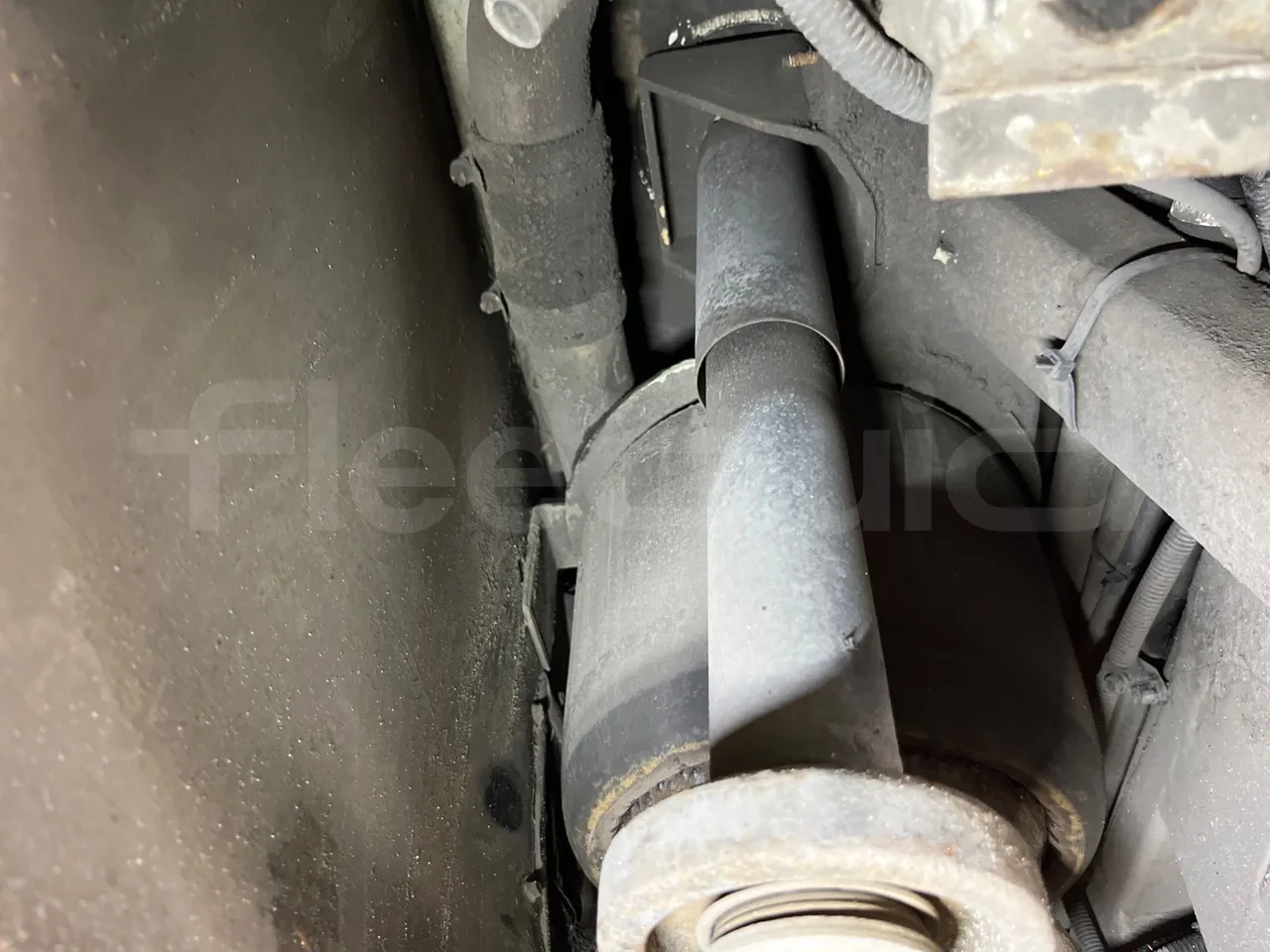 Mercedes-Benz O 530 G- 3P - Euro5 - 260kW - 17.940mt - axle 2 shock absorbers 2 left