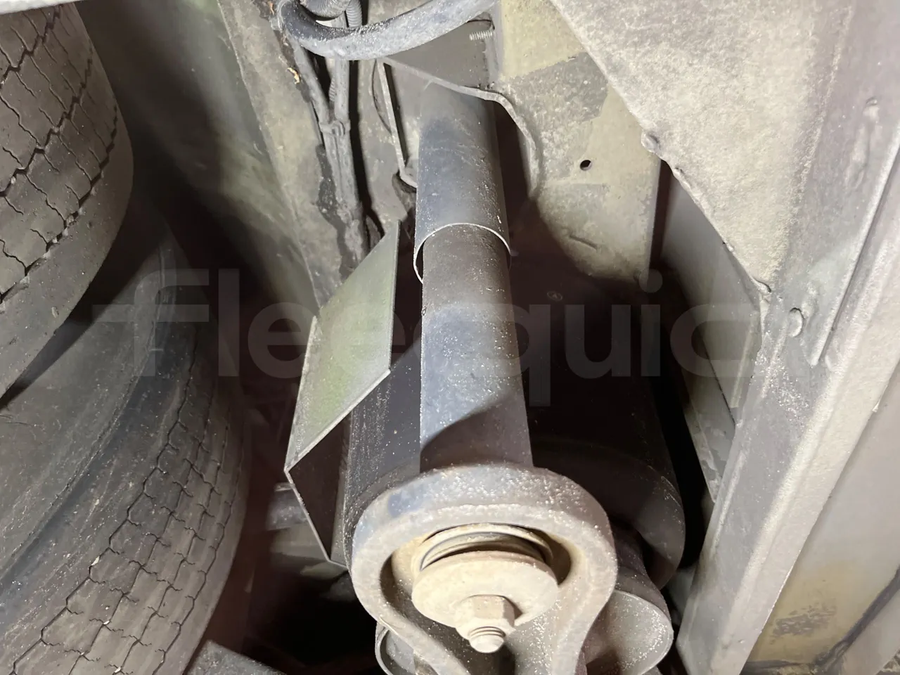 Mercedes-Benz O 530 G- 3P - Euro5 - 260kW - 17.940mt - axle 2 shock absorbers 1 right