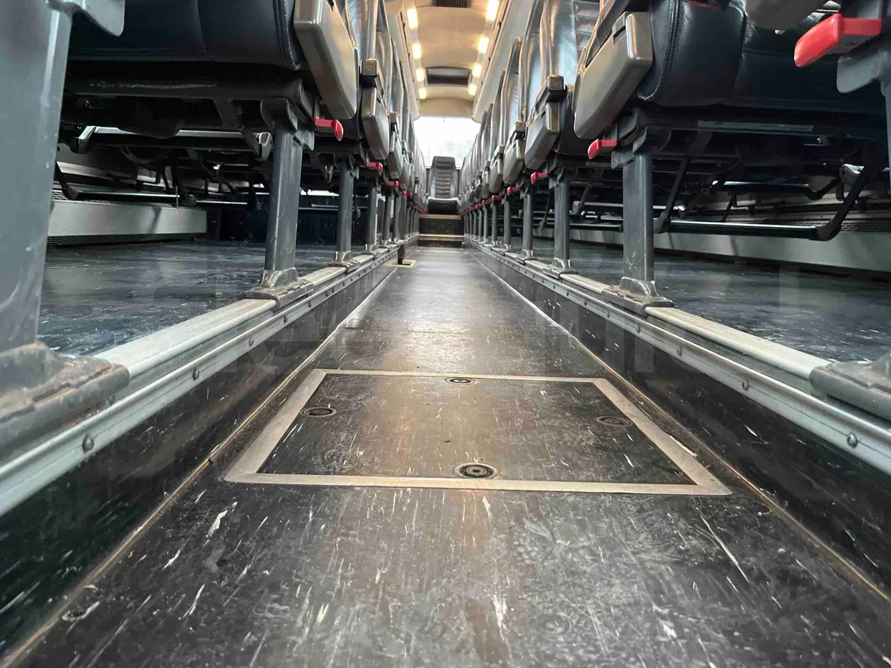 Irisbus Domino 391E.12.38 - EUR2 -276kW -12m - seat brackets photo