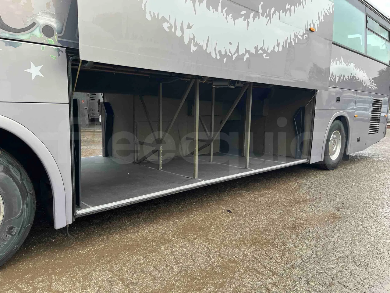 Irisbus Domino 391E.12.38 - EUR2 -276kW -12m - internal frame rust check