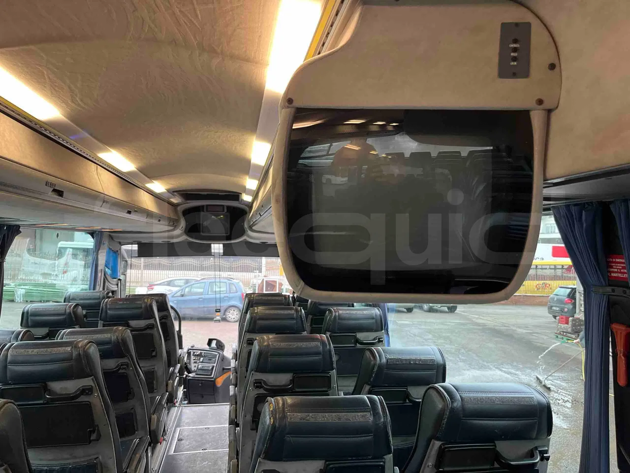 Irisbus Domino 391E.12.38 - EUR2 -276kW -12m - monitor detail photo