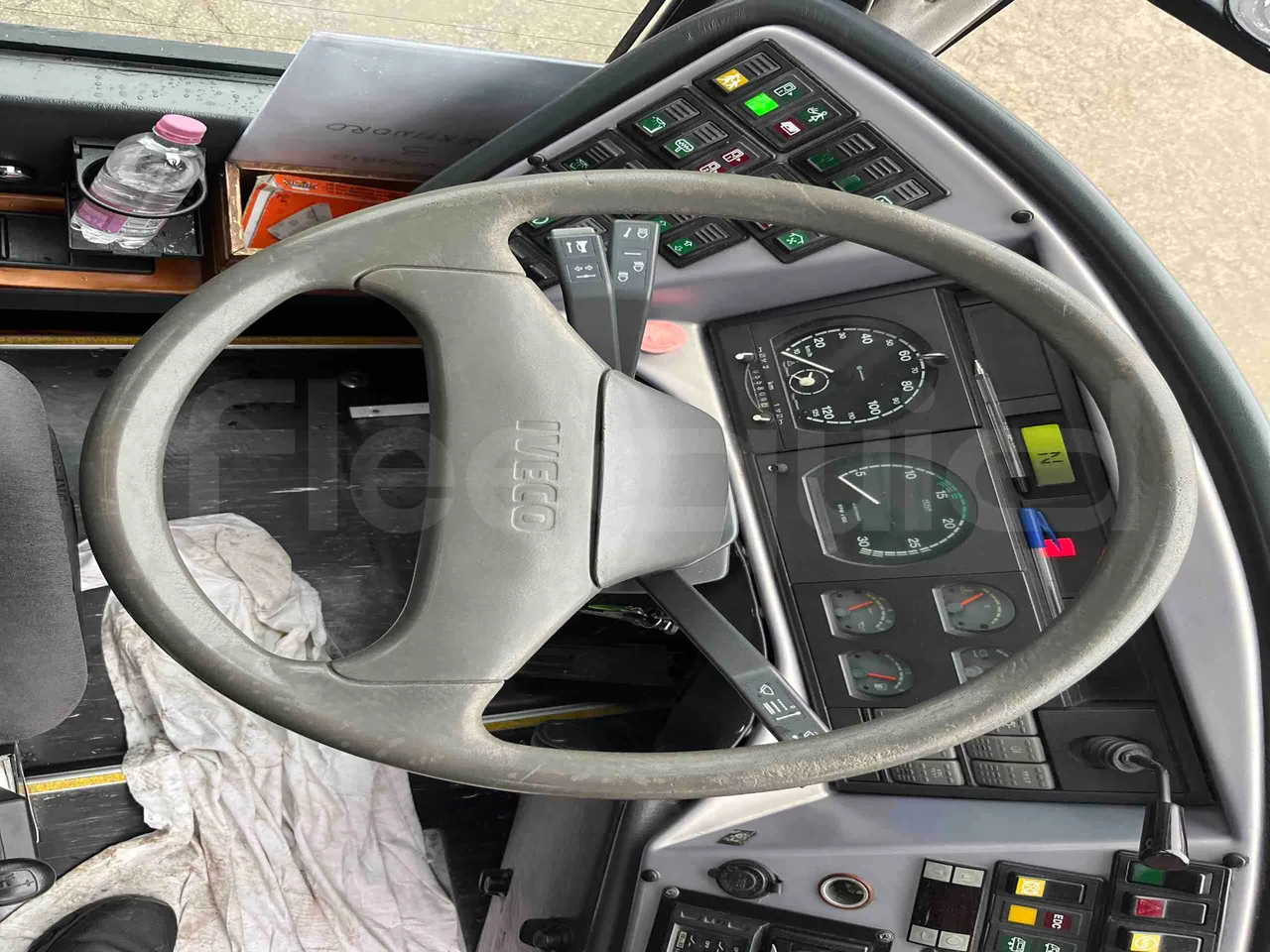 Irisbus Domino 391E.12.38 - EUR2 -276kW -12m - steering wheel photo